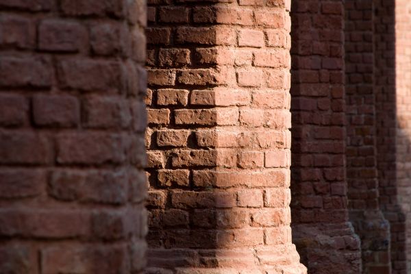 Brick Pillars Installation in Sylvania